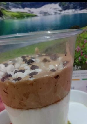 A picture of Dalagona coffee aka tiktok coffee.