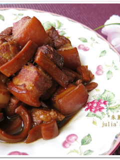 [魷魚紅燒肉]濃郁鹹鮮超下飯 的食譜成品照片