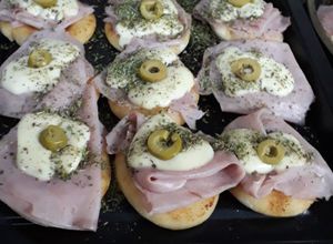 Una foto de Pizzetas para un cumple. Grace
