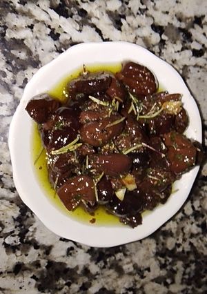 صورة لوصفة تتبيلة الزيتون الأسود