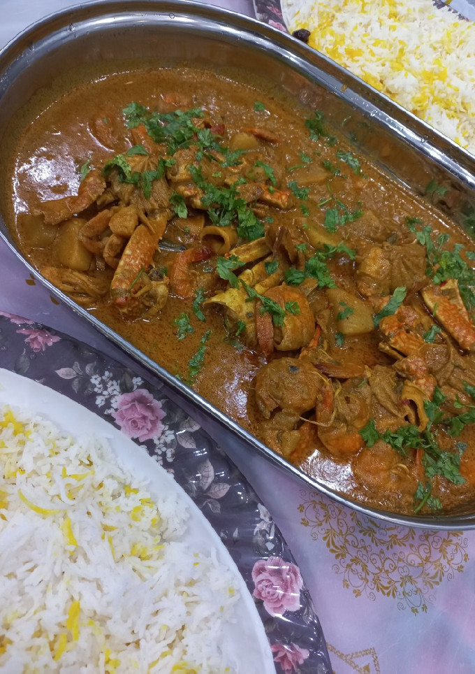 صورة لوصفة مرقه ب بمؤكلات بحرية 😋 بطريقتي الخاصة 😊