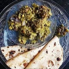 A picture of Undhiyu.