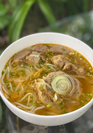 Hình của món Bún giò heo.
