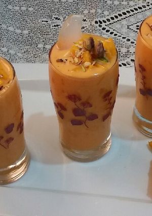 A picture of Mango Chunky Shake.