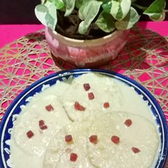 A picture of Nolen Gurer Chitai Dudh Pithe.