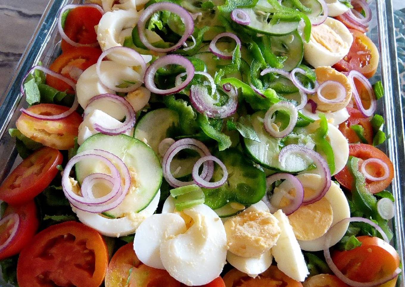 Simple green salad