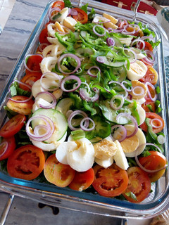 A picture of Simple green salad.
