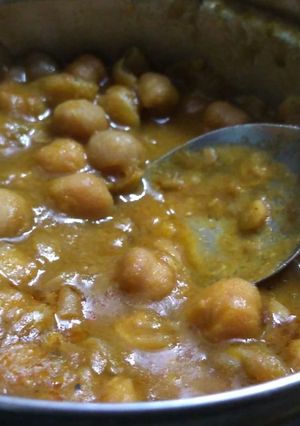 छोले (chole recipe in Hindi) रेसिपी मुख्य फोटो