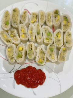 A picture of Boiled suji moong dal rolls.