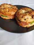 Bagels saumon fumé, avocat, tomate séchée