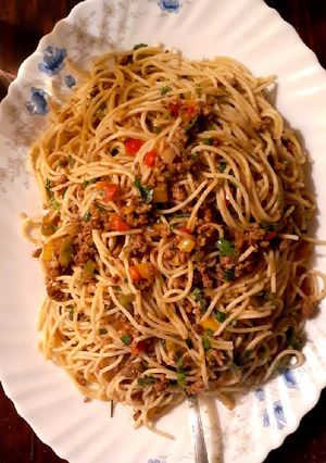 A picture of Spaghetti bolognese.