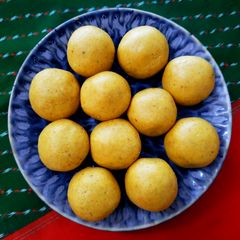 A picture of Sugar Free Besan Ladoos.