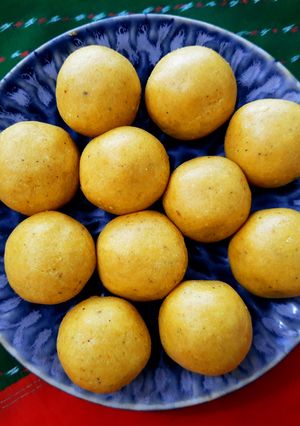 A picture of Sugar Free Besan Ladoos.