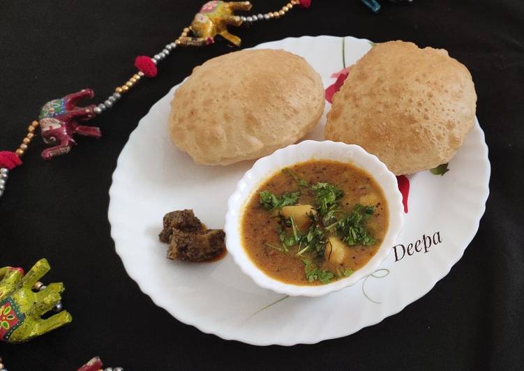 Simple Way to Make Speedy Aloo Puri Dhabha style