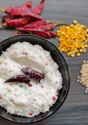 A picture of Hotel style curd rice.