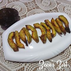 A picture of Unripe Avocado Fries.