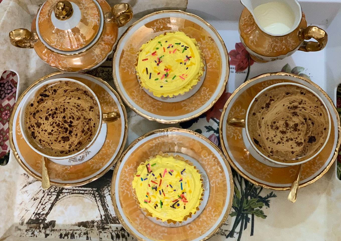Lemon coconut cupcakes