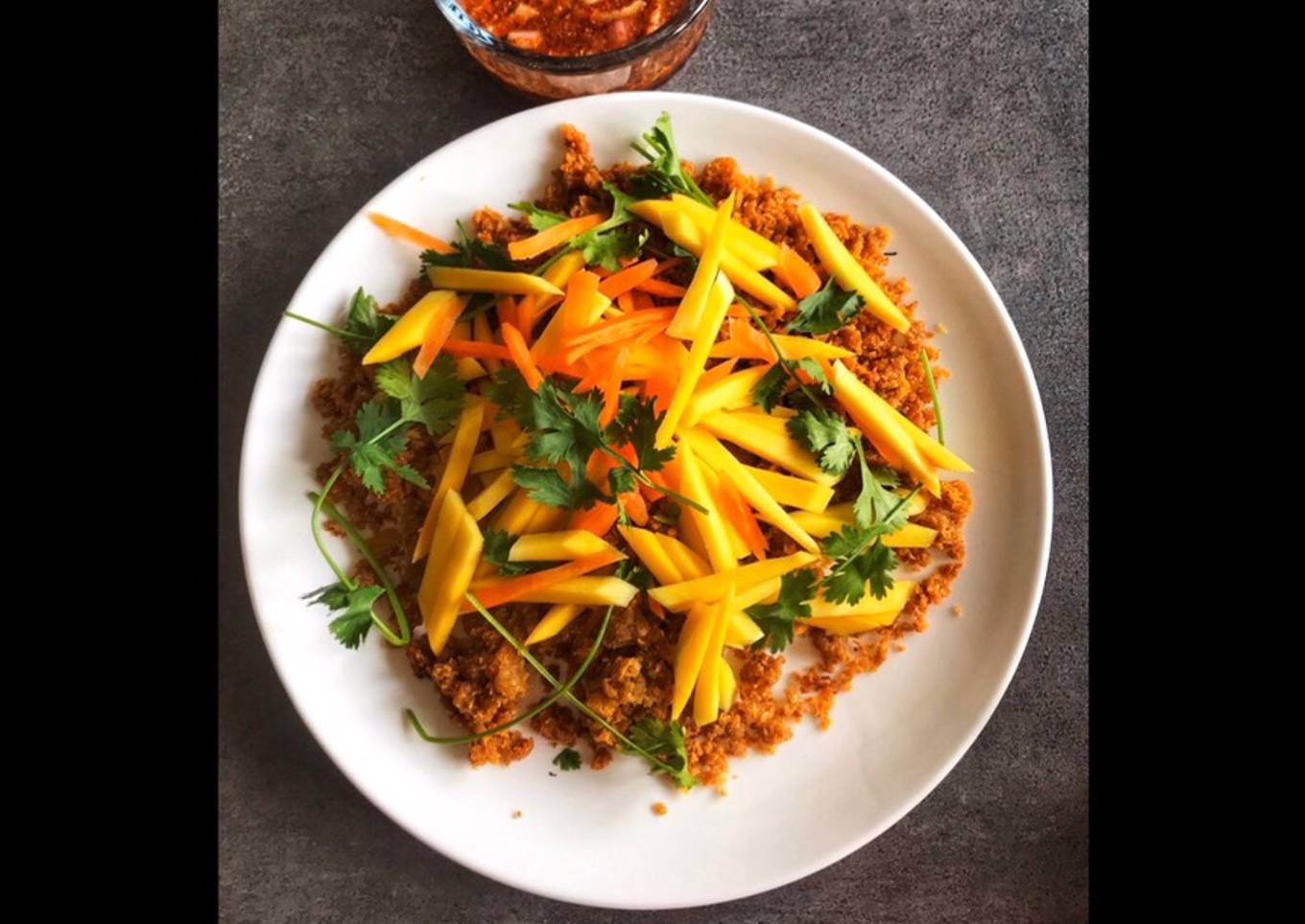 Cat Fish mango Salad