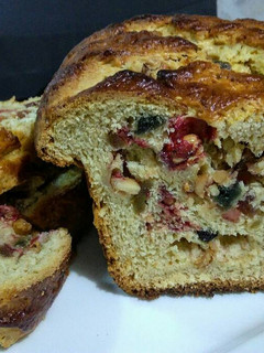 Una foto de PAN Dulce con Frutas y Frutos...!🎅🎅🎅