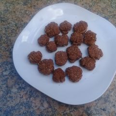 A picture of Romany creams.