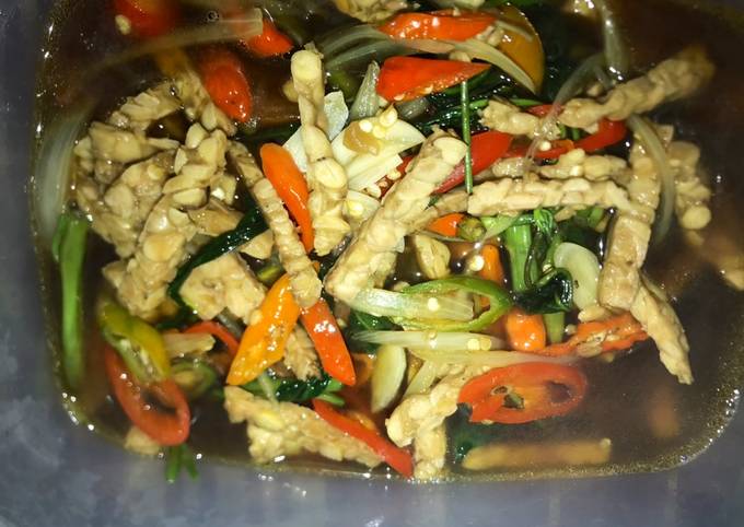Tumis kangkung pedas