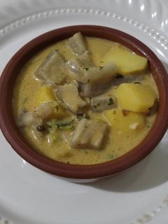 Una foto de Papas con cuero