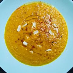 A picture of Blackened cauliflower soup.