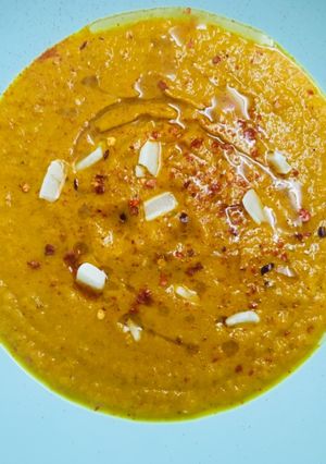 A picture of Blackened cauliflower soup.