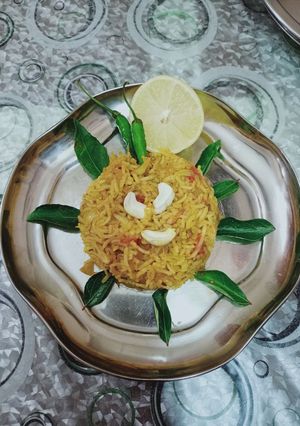 વેજ બિરિયાની (Veg Biriyani Recipe In Gujarati) રેસીપી મુખ્ય ફોટો