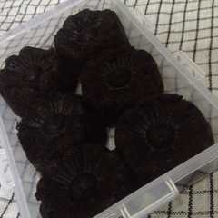 A picture of Kue Oreo Coklat Kukus Rice Cooker.
