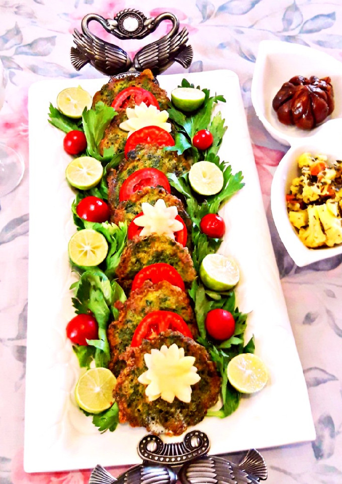عکسی از دستور کوکوی برگ کرفس
