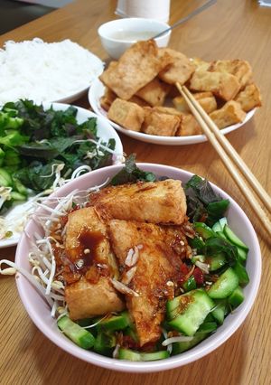 Hình của món Bún đậu hủ nước tương.