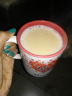 કોફી 😋(coffee recipe in gujarati) રેસીપી મુખ્ય ફોટો