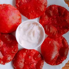 A picture of Beetroot puri.