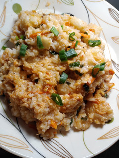 A picture of Fried rice with leftover rice.