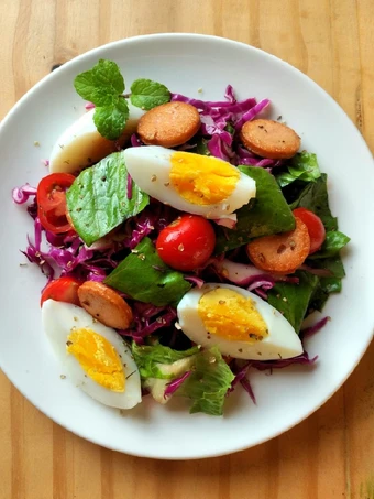 Cara Simple Menyiapkan Resep  Salad rumahan - simple dressing yang Lezat, Menggugah Selera