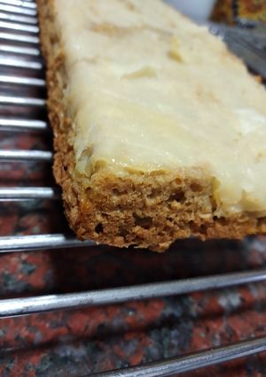 Una foto de Lingotes de pera y avena (budín)