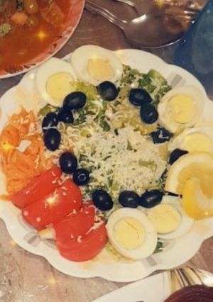 صورة لوصفة سلطة مشكلة
