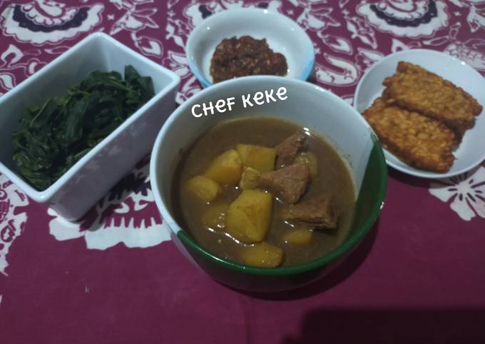 Semur daging dan kentang ala keke