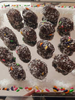 A picture of Chocolate almonds dates.
