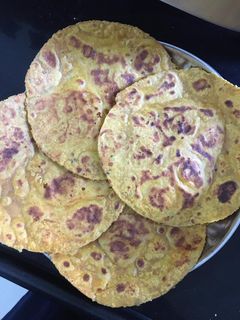 ખીચડી ના થેપલા (Khichdi Thepla Recipe In Gujarati) રેસીપી મુખ્ય ફોટો