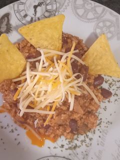 Una foto de Chili con carne y frijoles 😜😋