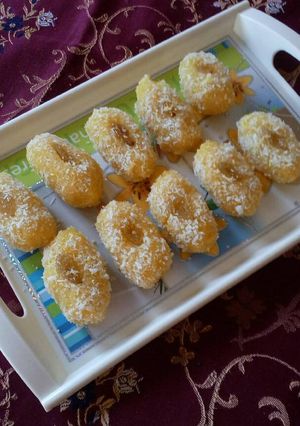 A picture of Khoya petha roll.
