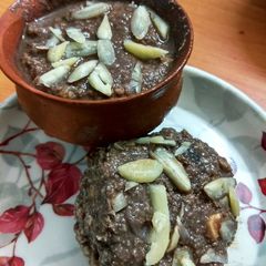 A picture of Chocolate badam matka kulfi.