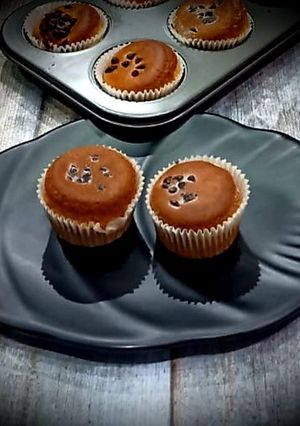 A picture of Muffins.