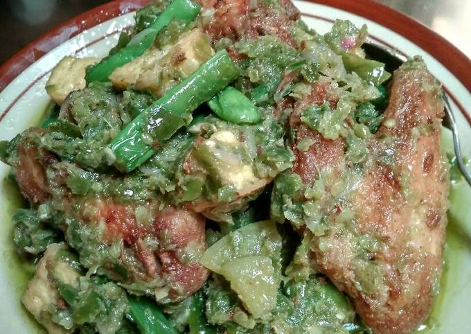 Chicken wings lado mudo/cabe ijo with tahu&buncis