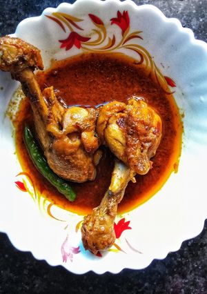 A picture of Tomato Chicken Curry.