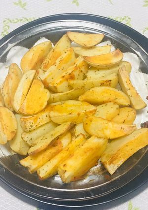 Una foto de Papas al horno con finas hierbas!