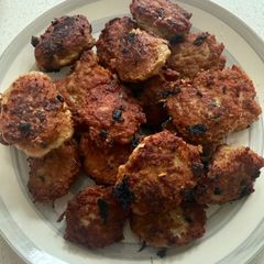 A picture of Thai Fried Pork Patties.