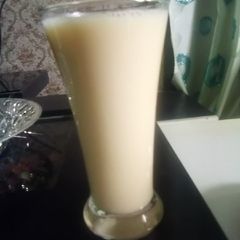 A picture of Banana smoothie.